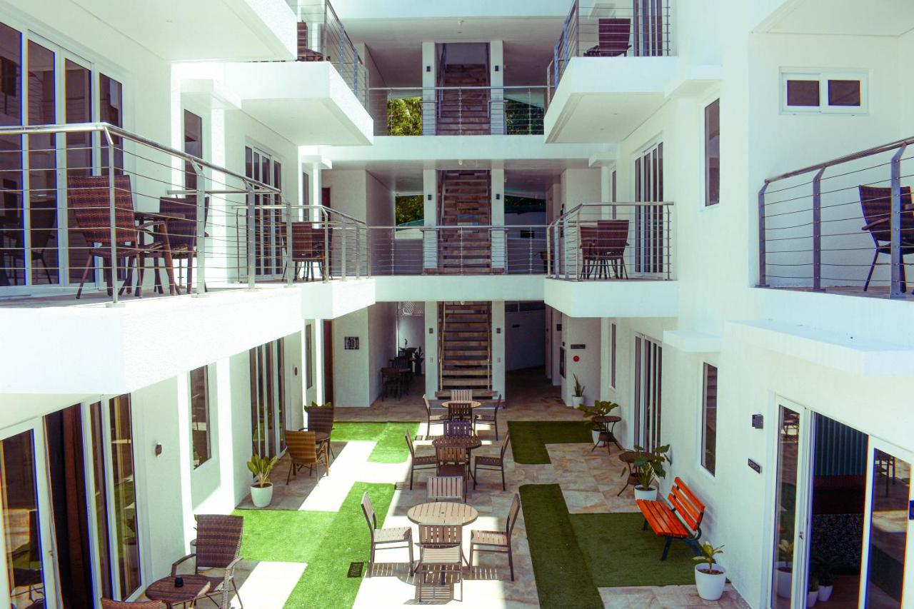 Aira Boracay Hotel Balabag  Exterior photo