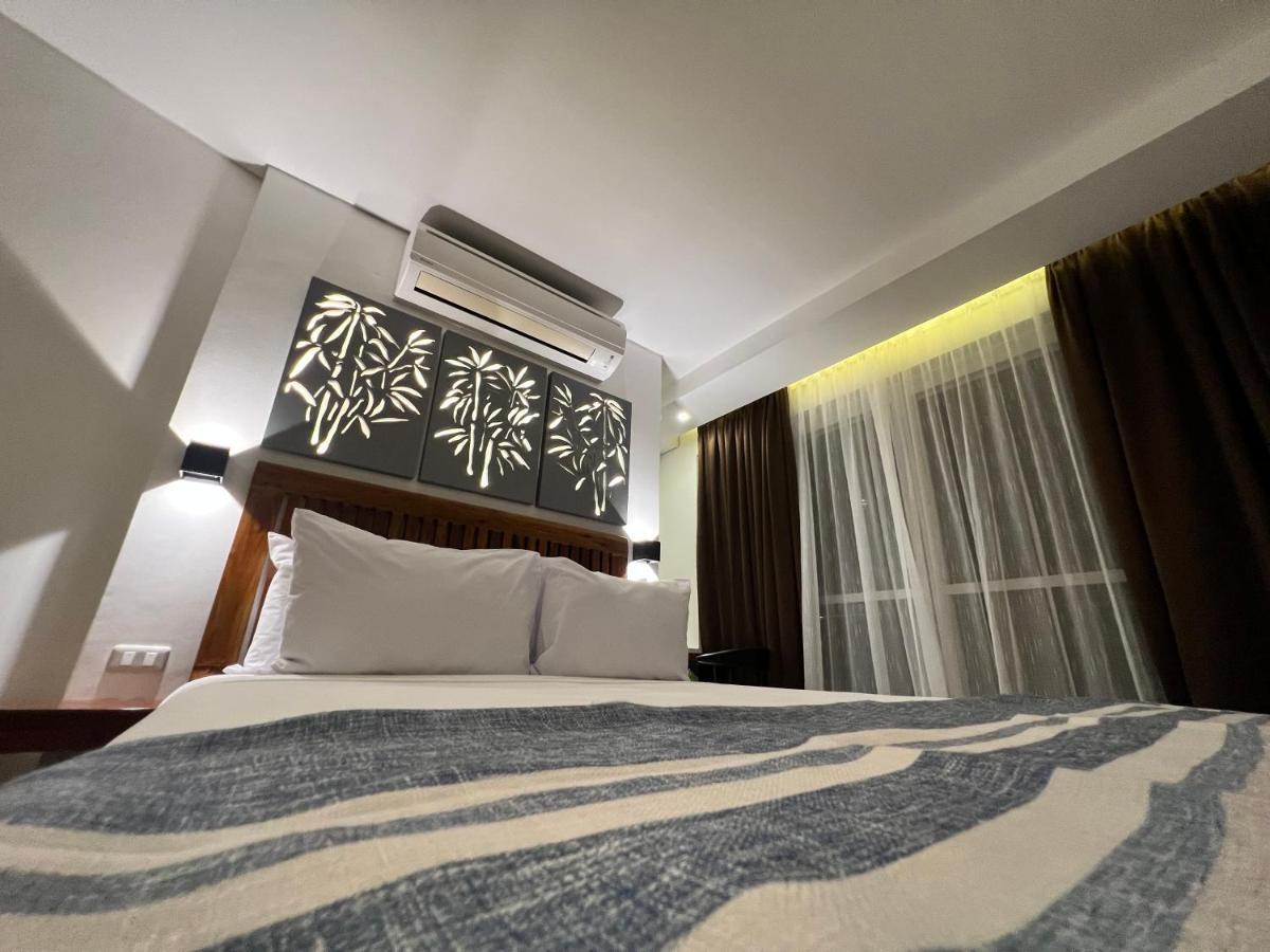 Aira Boracay Hotel Balabag  Exterior photo
