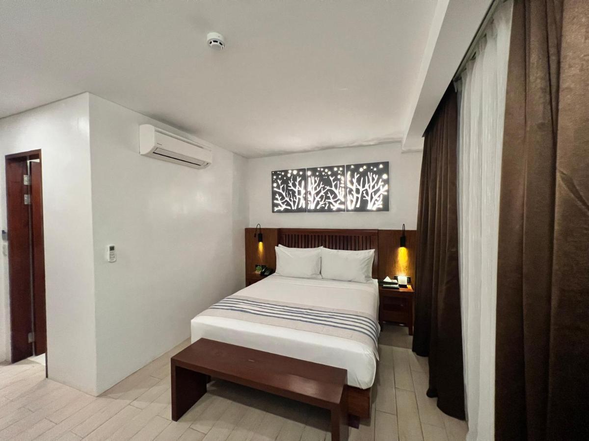 Aira Boracay Hotel Balabag  Exterior photo