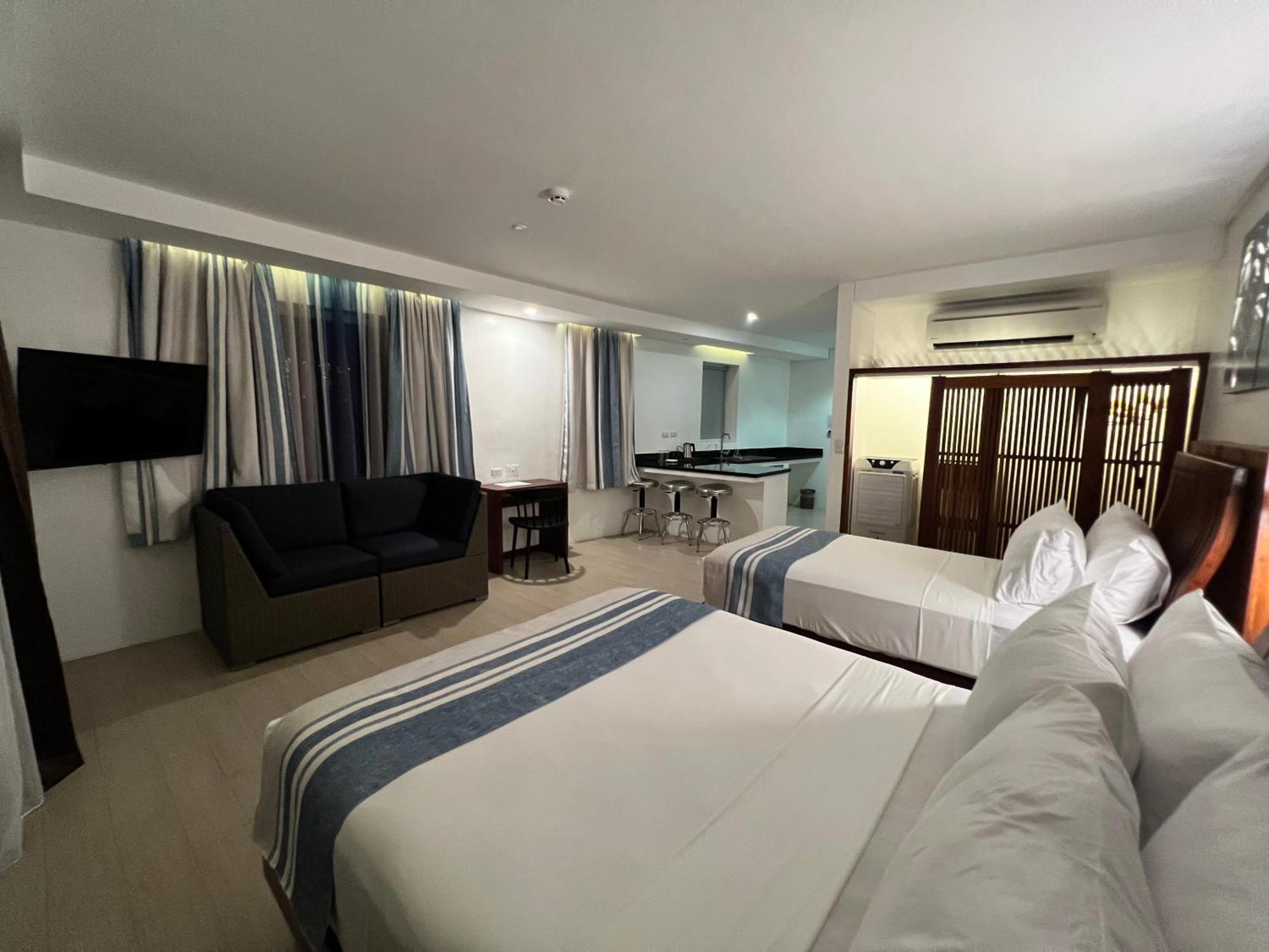 Aira Boracay Hotel Balabag  Exterior photo