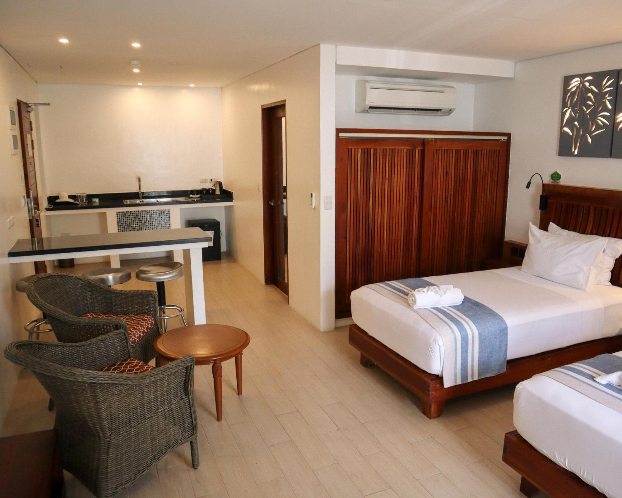Aira Boracay Hotel Balabag  Exterior photo